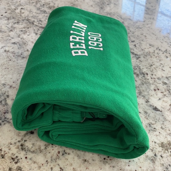 𝗡𝗪𝗧 𝗭𝗮𝗿𝗮 • Varsity Jogger Pants - Picture 16 of 16